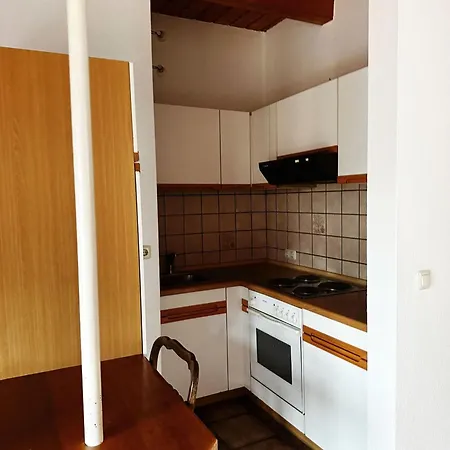 - Einliegerwohnung Mönchengladbach